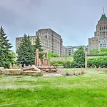 Urban Escape With Patio - 2 Mi To Downtown Detroit!