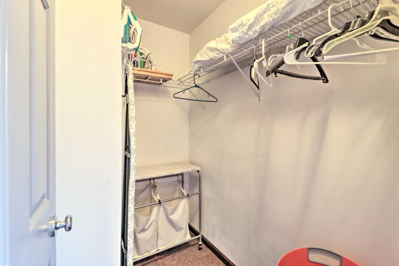 Urban Escape With Patio - 2 Mi To Downtown Detroit! Holiday home