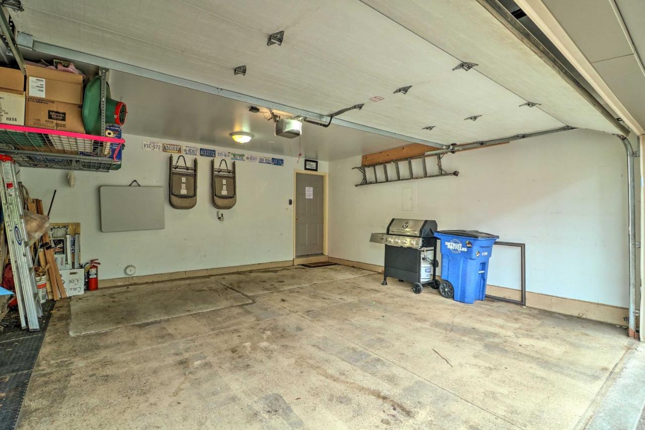 Urban Escape With Patio - 2 Mi To Downtown Detroit!